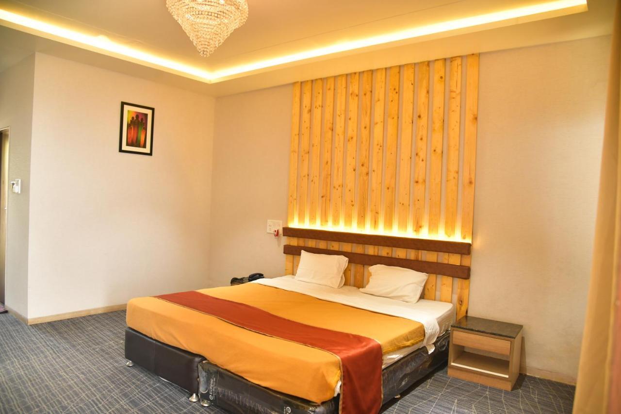 Wildernest Hilltop Resort Mangvadi المظهر الخارجي الصورة